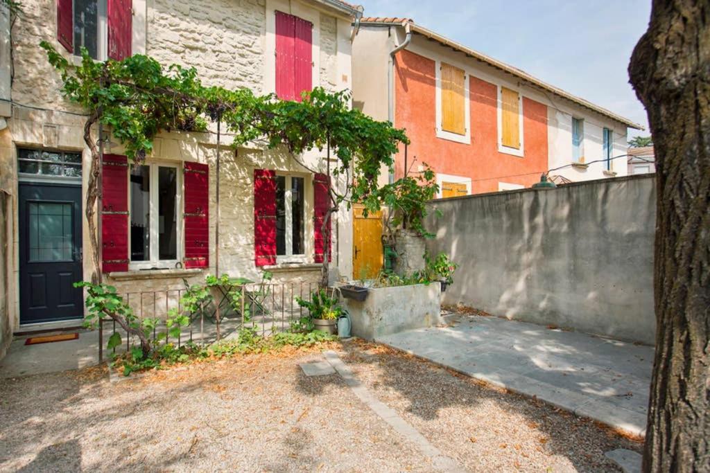 Mini Maison Studio Ancienne Renovee +Parking Avignon Luaran gambar